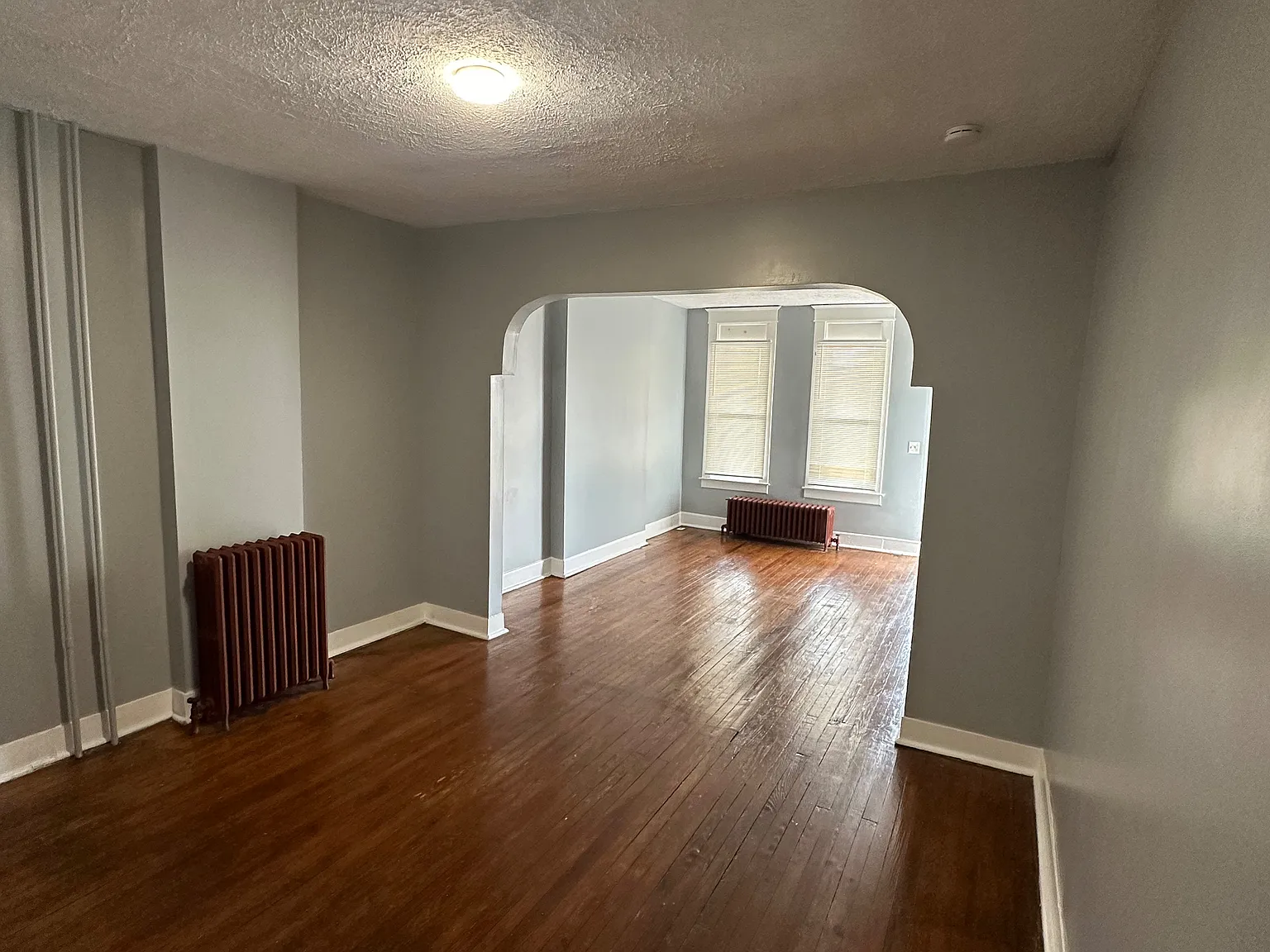 2 bed, 1.5 bath, $1,600 — Photo 3