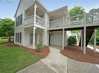 602 Abingdon Way, Sandy Springs, GA 30328