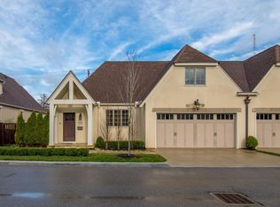 3425 London Court Dr, Columbus, OH 43221