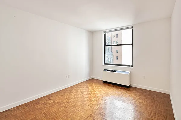 Rented by Lalezarian Properties | media 10