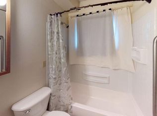 209 N 11th St #5, Bismarck, ND 58501
