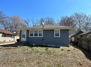2620 SW Central Park Ave, Topeka, KS 66611
