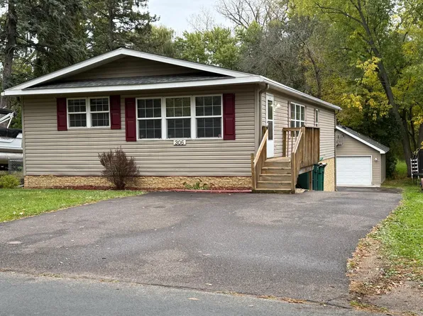 306 Warner Ave S, Willernie, MN 55090