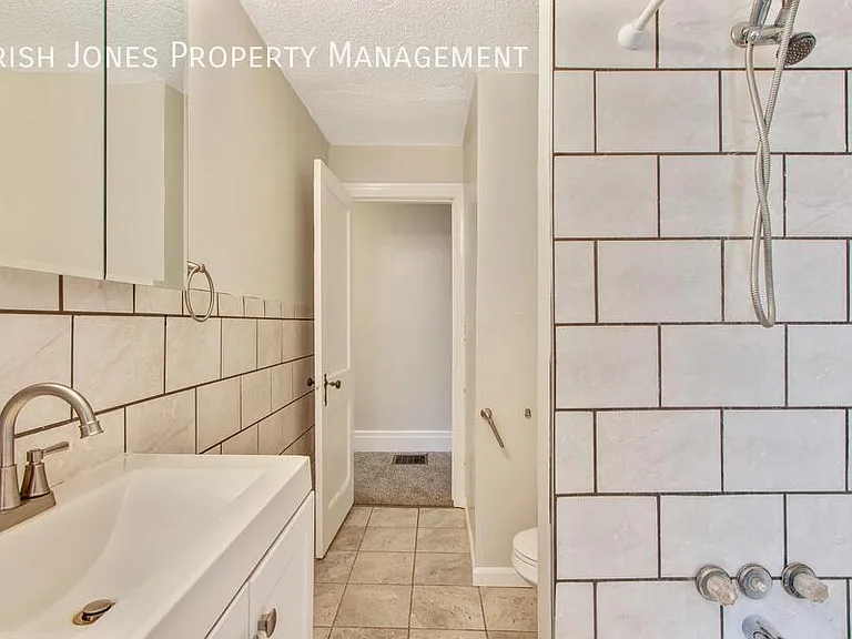 608 Niagara St #UPPER — Photo 11