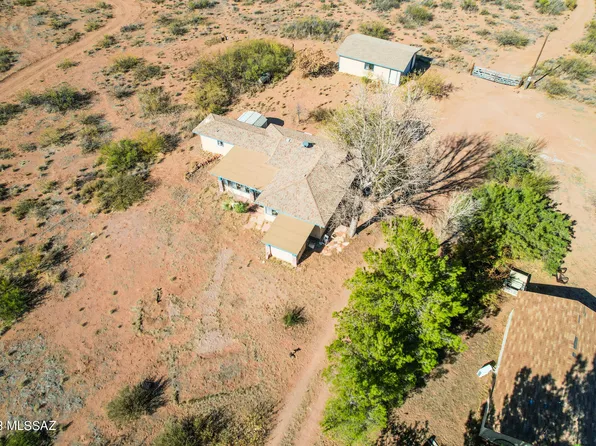 14006 S Grimmett Rd, Pearce, AZ 85625