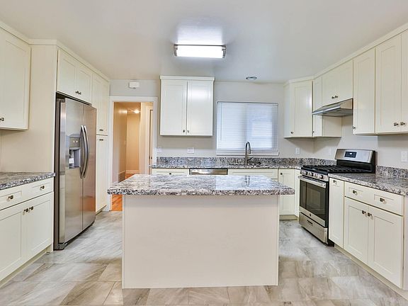 2nd image of 1627 Ensenada Dr