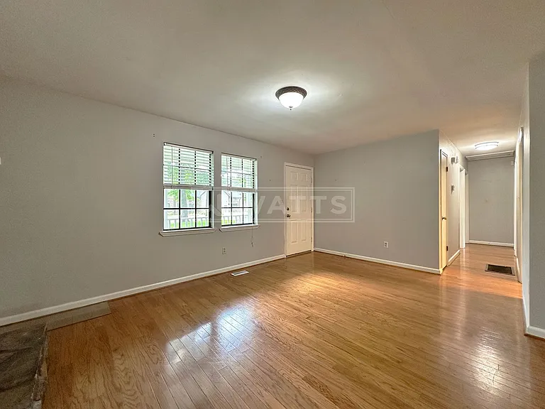3803 Crosby Dr — Photo 7