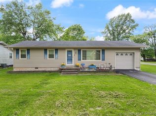 1004 N Locust St, Salem, IN 47167