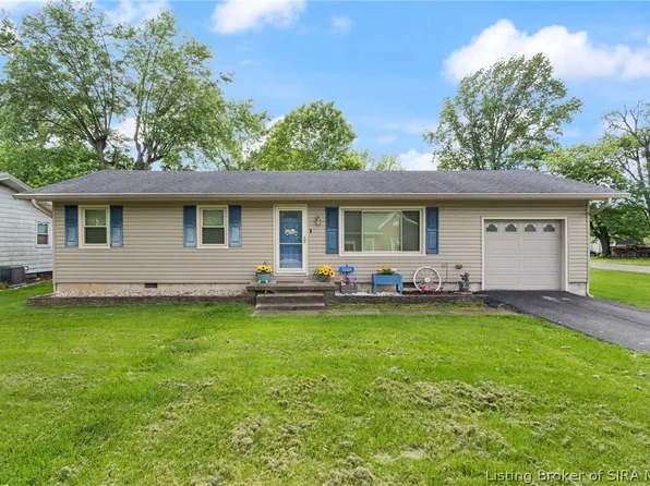 1004 Locust Street, Salem, IN 47167