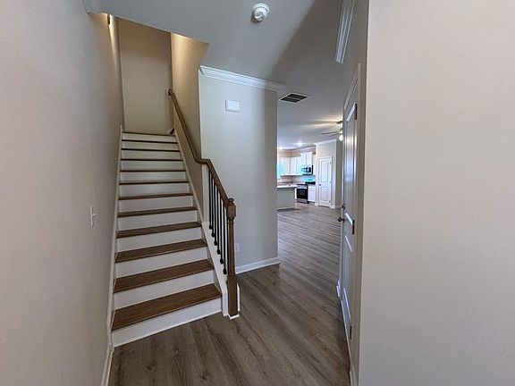 4th image of 200 Harvest Ridge Ln #B