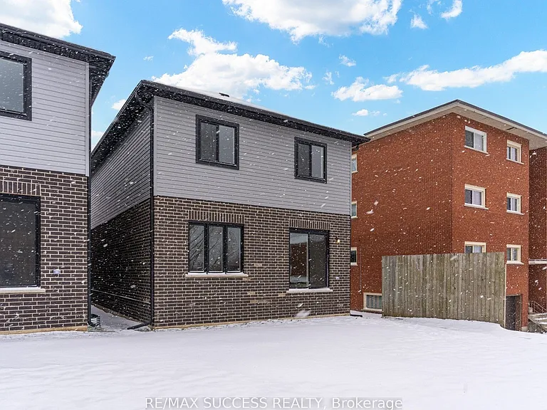 147 Siebert Ave — Photo 50