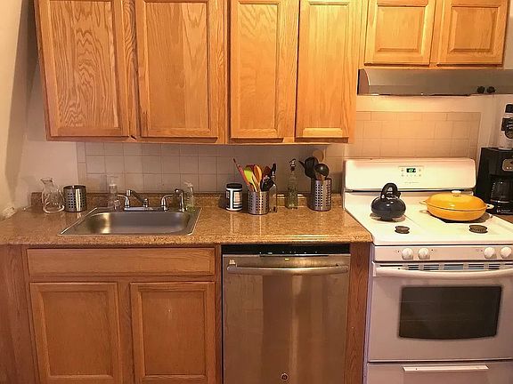 4th image of 21-27 23rd St #3F