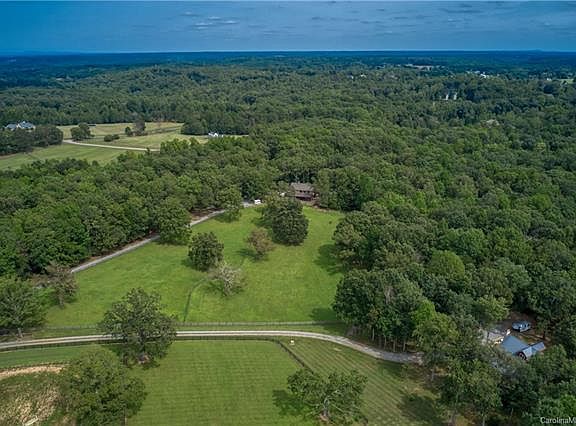 2nd image of 180 Kelseys Mill Rd
