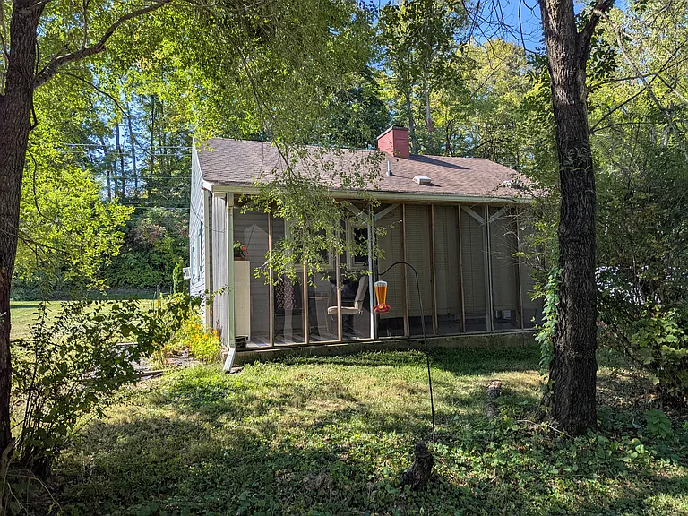 309 W Main St — Photo 8