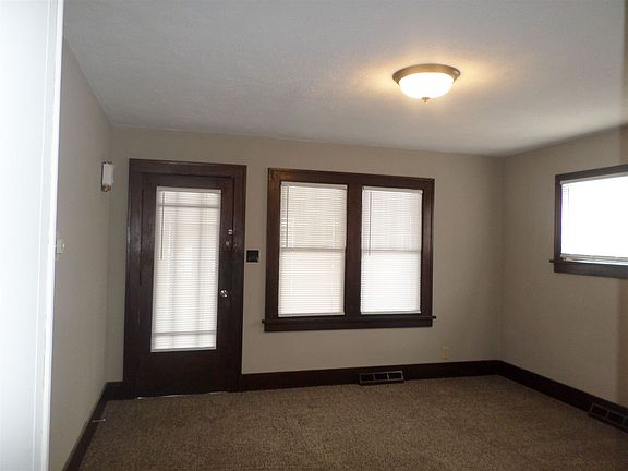 4th image of 1215 Cone St