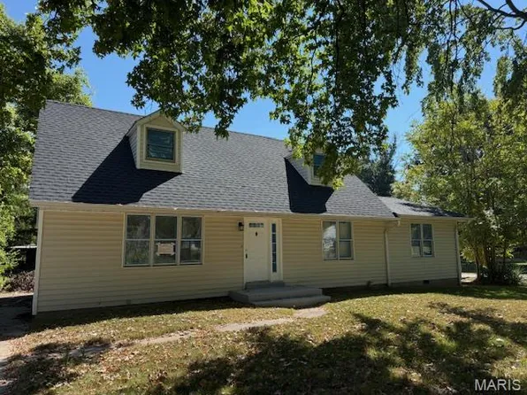12036 Larimore Rd, Saint Louis, MO 63138
