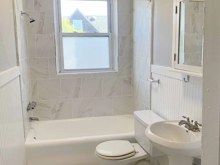 Sycamore Manor Apartments — Photo 18