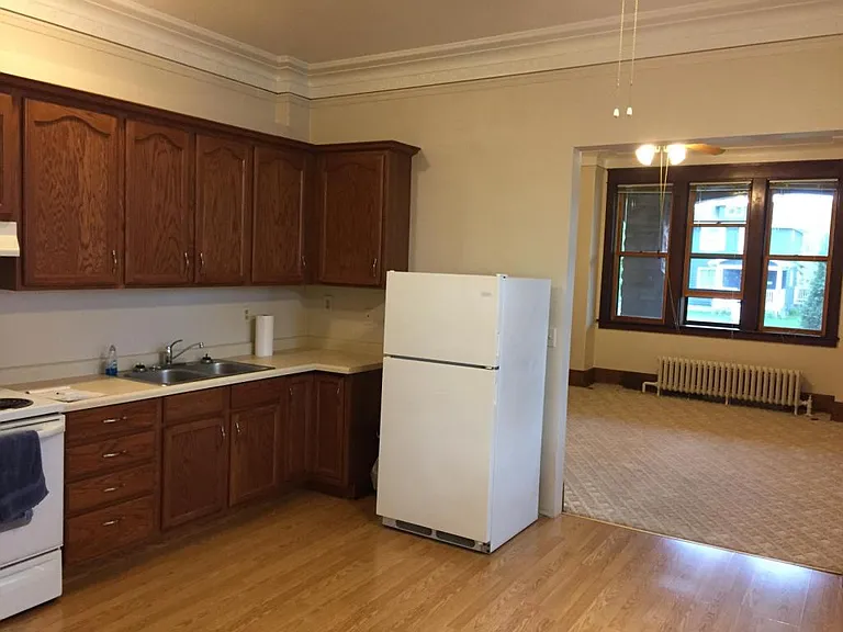 2115 Hughitt Ave — Photo 8