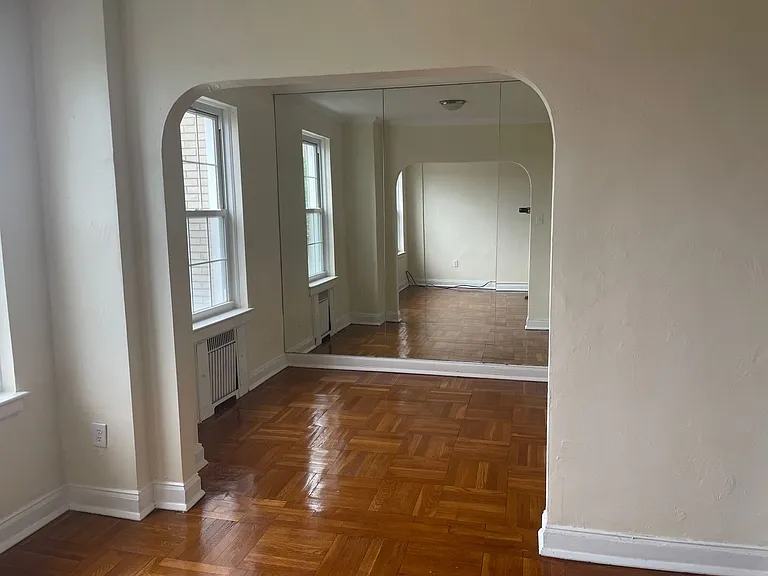 The Royal York Apartments — Photo 25
