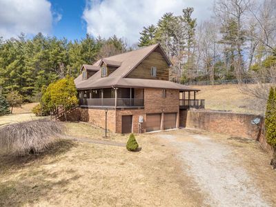569 Music Rd NW, Floyd, VA, 24091