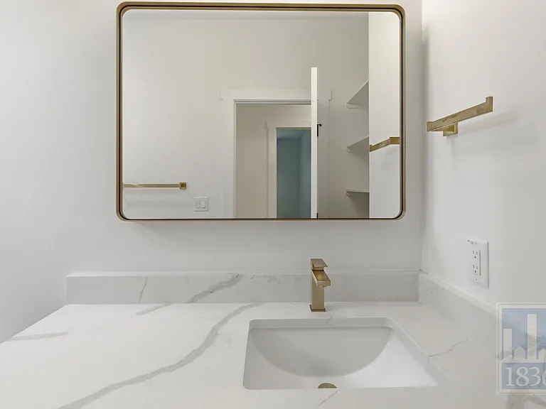 505 Thelma Dr #B — Photo 15
