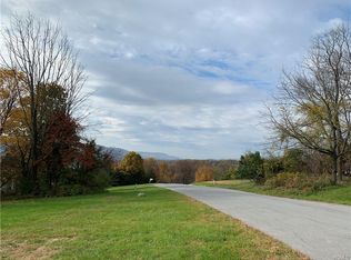 Hickory Hill Dr, Warwick, NY 10990