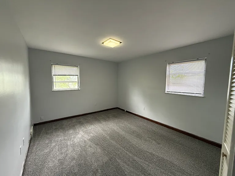 1111 Elm Park Dr — Photo 33