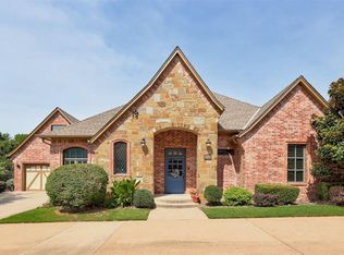 1034 Villas Creek Dr, Edmond, OK 73003