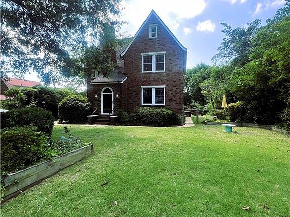 2nd image of 9611 Capeview Ave