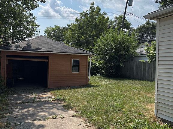 5th image of 7616 Meadow Ave