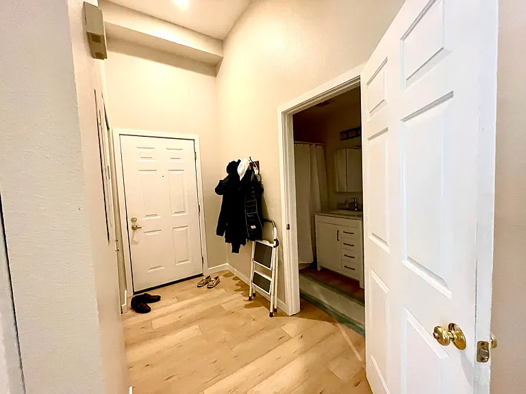 3028 Western Ave #316 — Photo 8