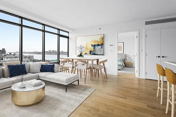 Sold by Bohemia Realty Group | media 3