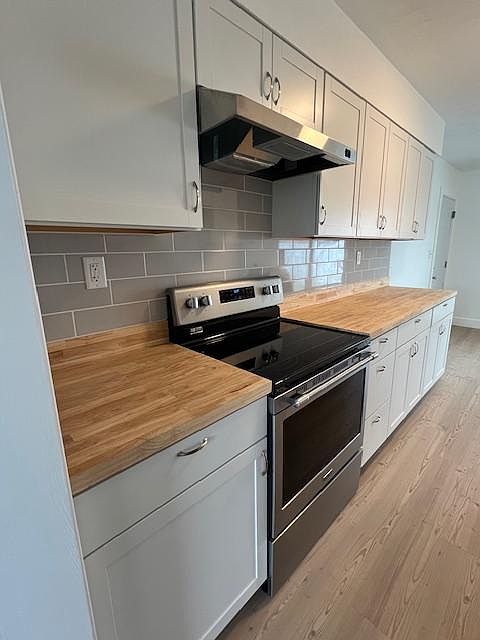 1st image of 6688 Ravenna Ave