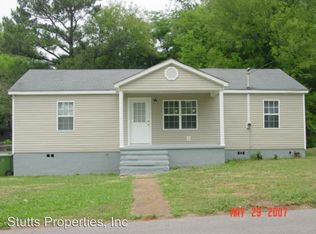 245 Lewis St, Muscle Shoals, AL 35661