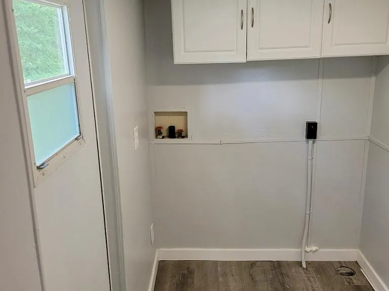 2707 Walker Rd — Photo 6
