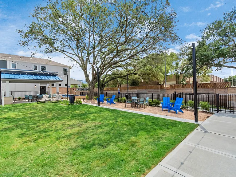1526 Parkland Oak Dr — Photo 43