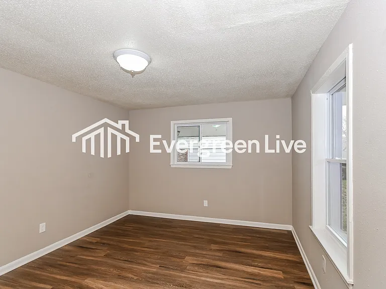 6705 Forestgate Rd — Photo 8