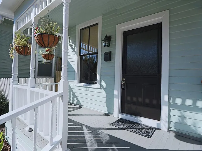 2119 Freeman St — Photo 2