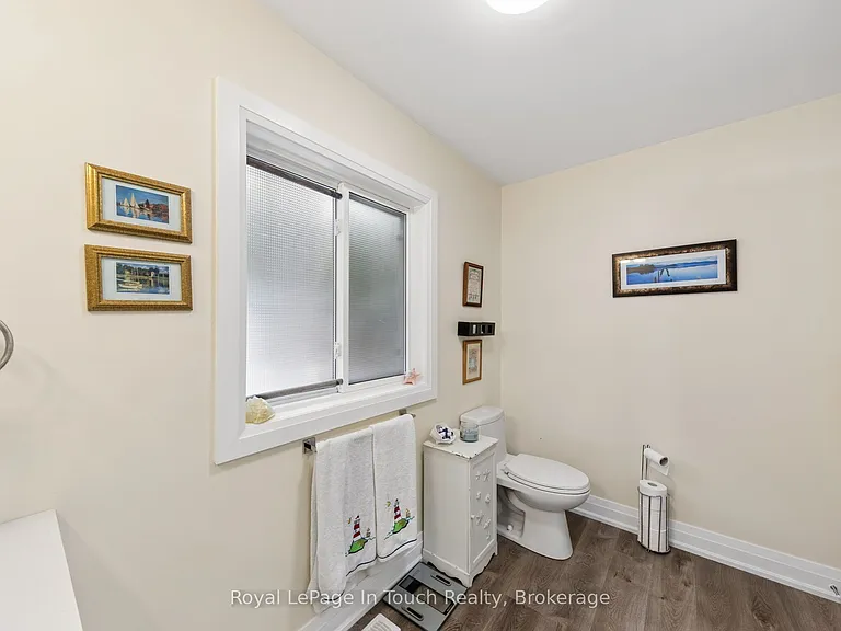 86 Andrew Dr — Photo 25