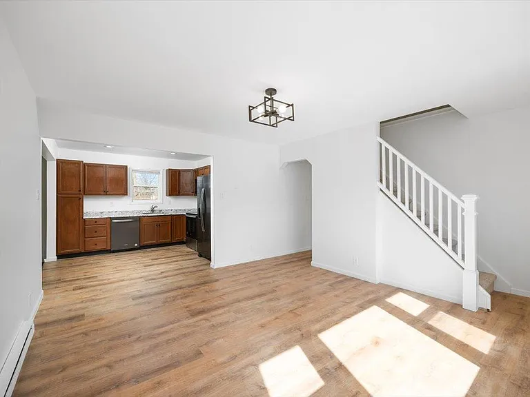 36 Wilden Dr — Photo 5