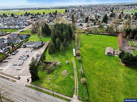 3rd image of 3016 Grand Prairie Rd SE