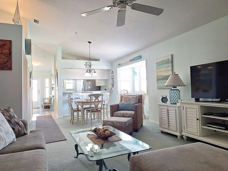 451 Bouchelle Dr #301 — Photo 10