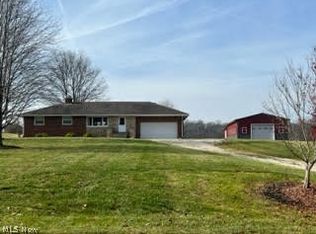2320 S Hametown Rd, Akron, OH 44321