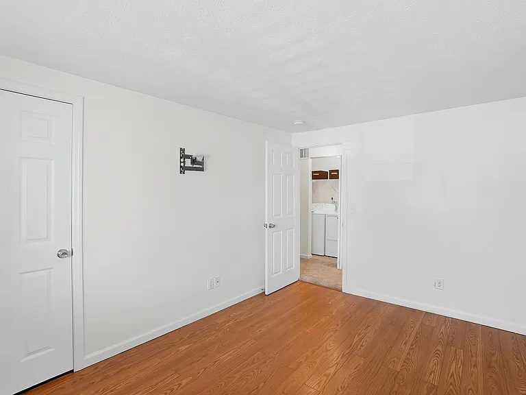 1644 Villa South Dr — Photo 21