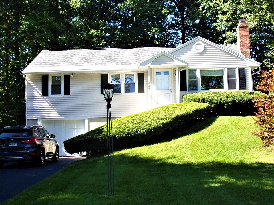424 Pleasant Street, Laconia, NH 03246 Zillow