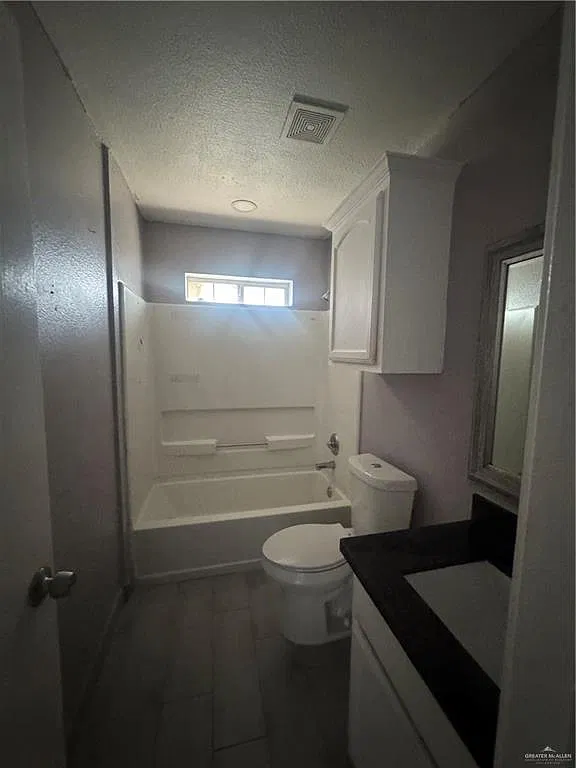 2 bed, 1.0 bath, 838 sqft, $800 — Photo 4
