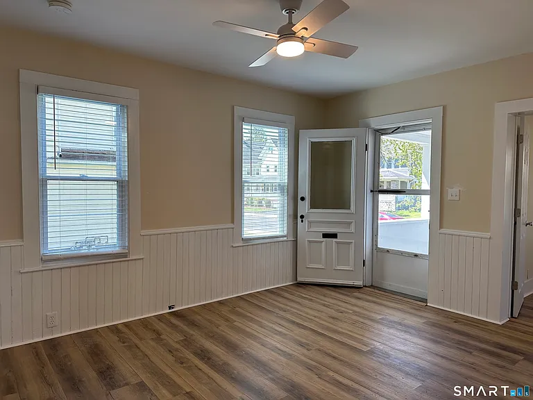 46 Holbrook St — Photo 3