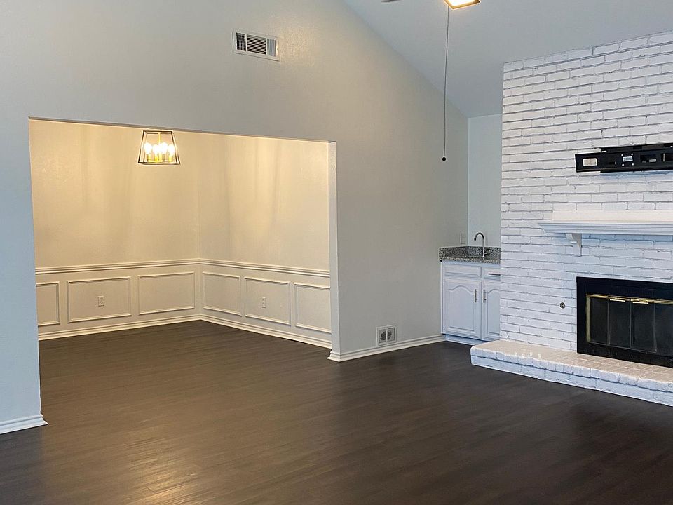 1st image of 10334 Bernardin Cir