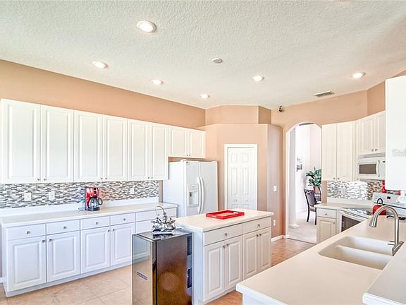 4th image of 6601 Magnolia Point Dr