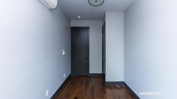 Rented by Nooklyn NYC LLC | media 21